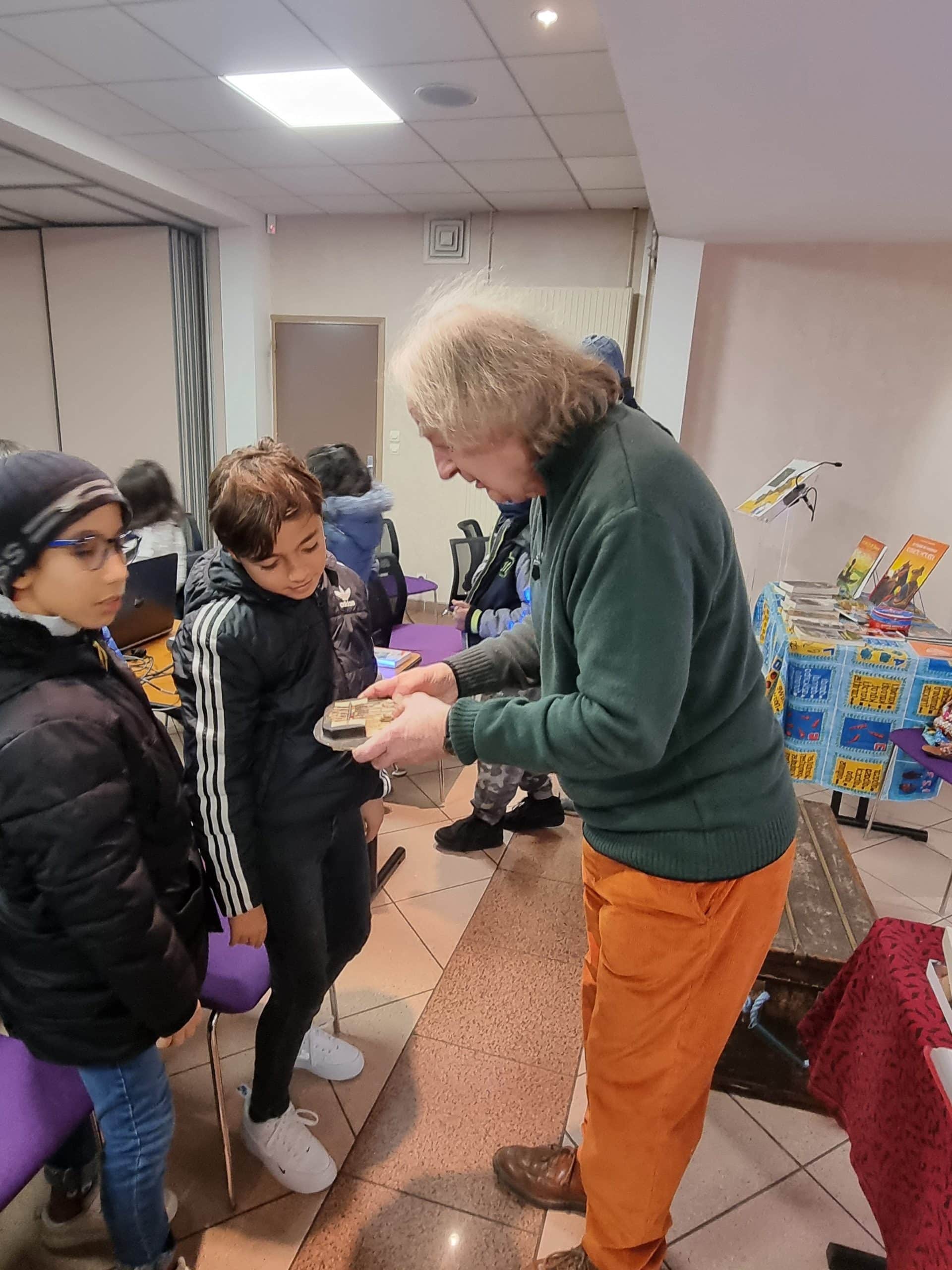 Un auteur, un peuple,un roman.